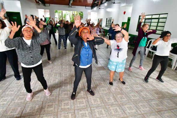 Prefeitura de Cuiab | Cuiab celebra o 'Dia Internacional dos Avs' com uma programao especial