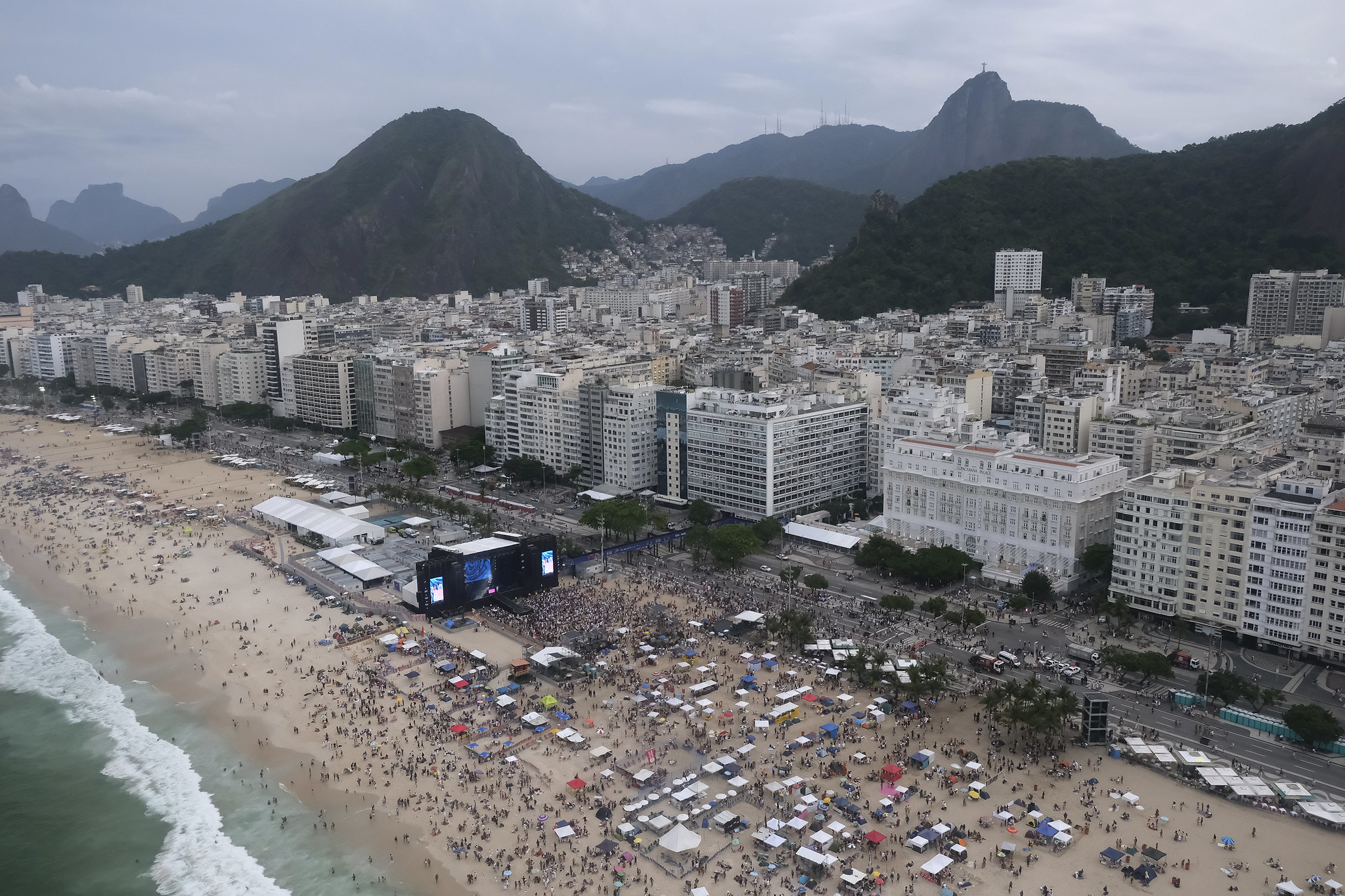 Prefeitura apresenta esquema especial para o Show do Século, em comemoração pelo centenário do Copacabana Palace - Prefeitura da Cidade do Rio de Janeiro