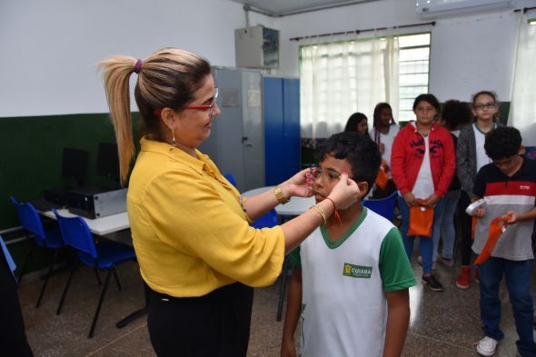 Prefeitura de Cuiab | Projeto vai atender mais de 3 mil estudantes do Ensino Fundamental de 85 escolas da rede pblica municipal