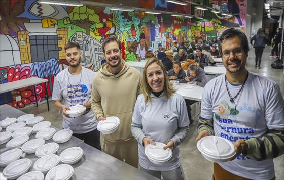 Parceira do Mesa Solidria, Casa do Pai Chico j distribuiu 49 mil refeies