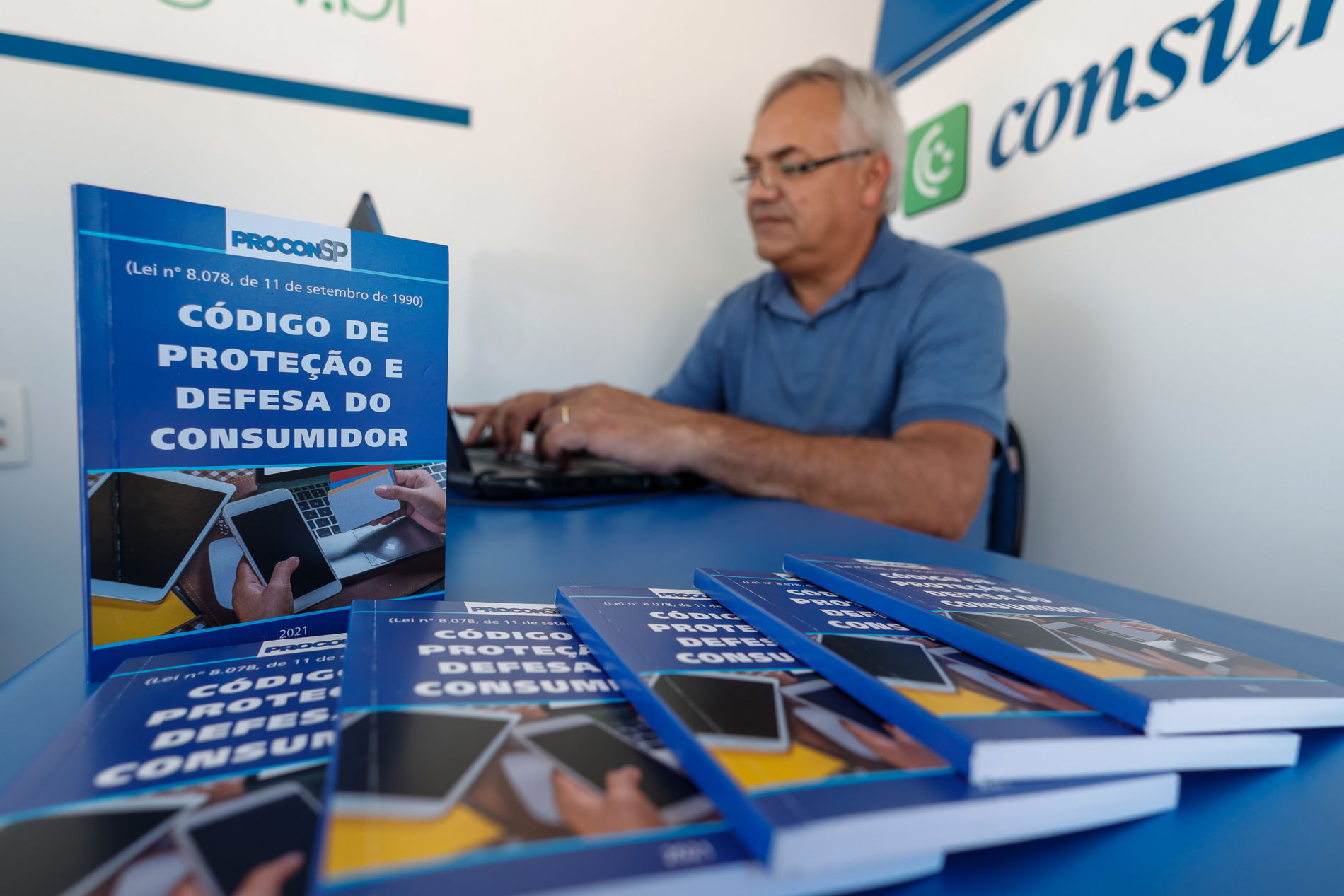 Procon lança nova versão da Cartilha do Consumidor
