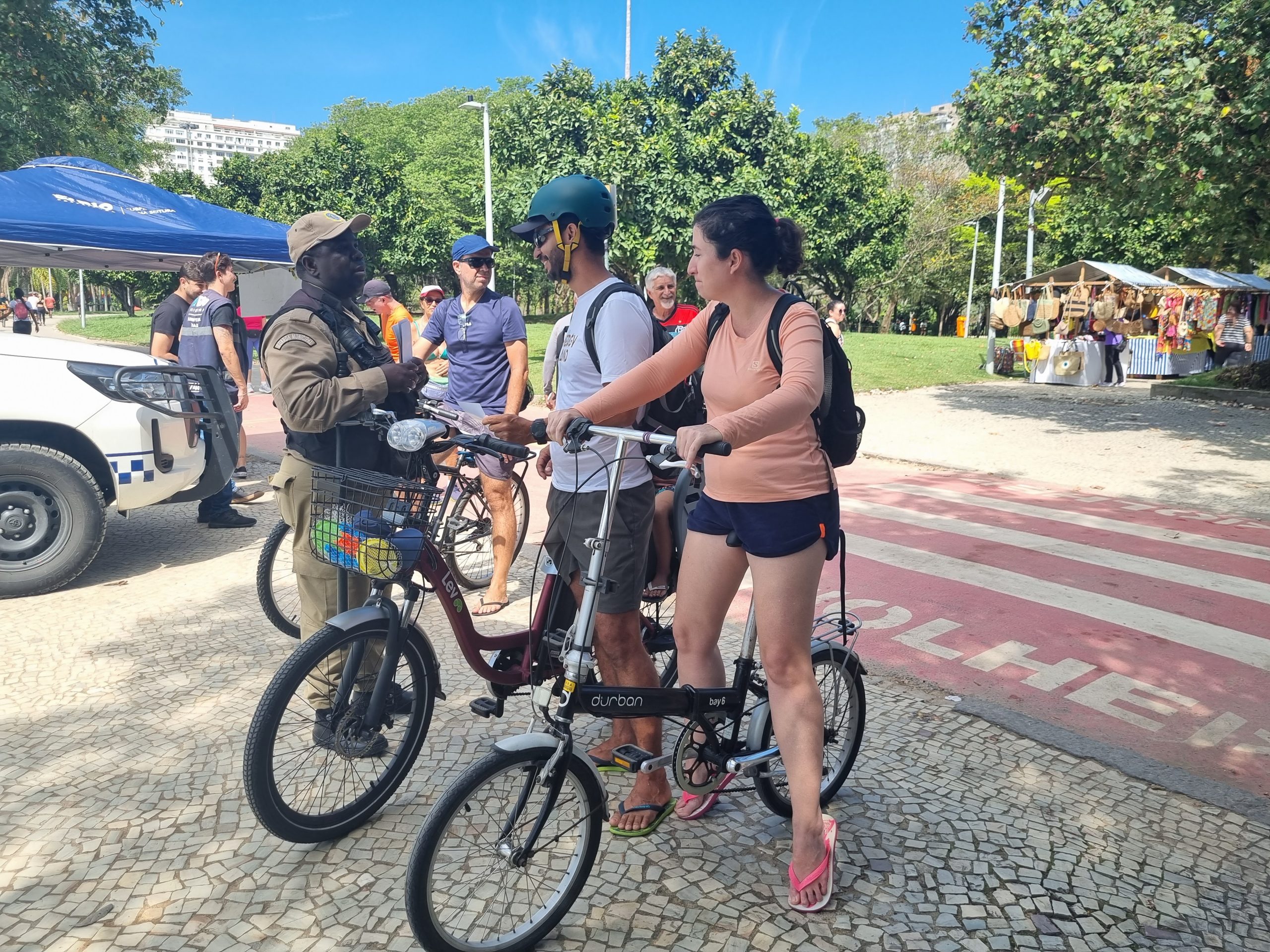 Subprefeitura da Zona Sul realiza campanha de conscientização sobre o uso das ciclovias - Prefeitura da Cidade do Rio de Janeiro