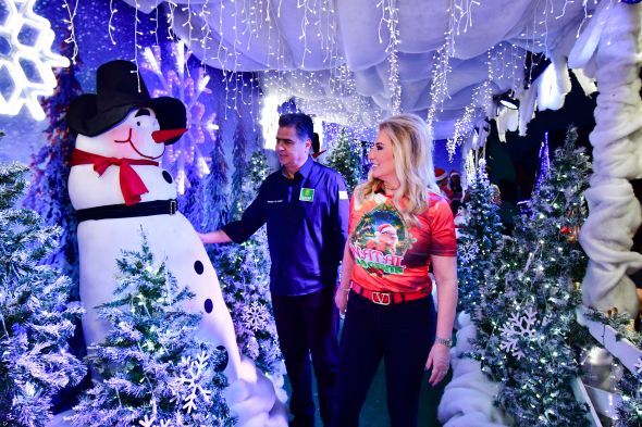 Prefeitura de Cuiab | Prefeito e primeira-dama destacam Natal da Gente 2023 como evento emocionante e inclusivo; Programao prossegue at o dia 23