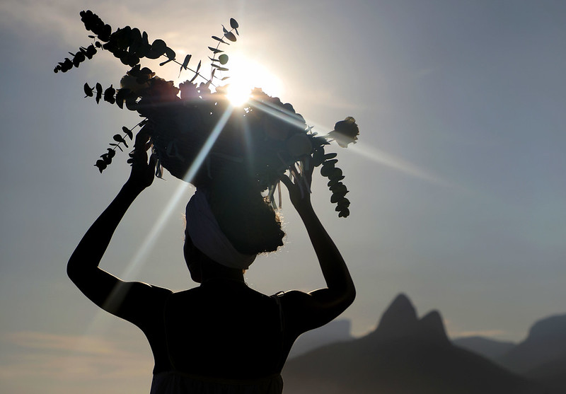 Dia de Iemanjá terá samba, jongo e afoxé no Arpoador - Prefeitura da Cidade do Rio de Janeiro