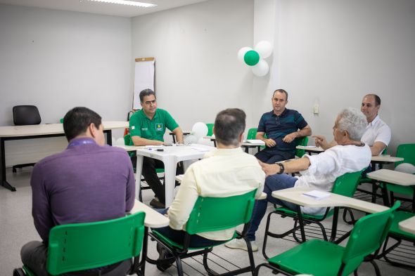 Prefeitura de Cuiab | Prefeito Emanuel Pinheiro realiza dilogo nesta segunda (1) com profissionais e encerra paralisao de mdicos anestesistas