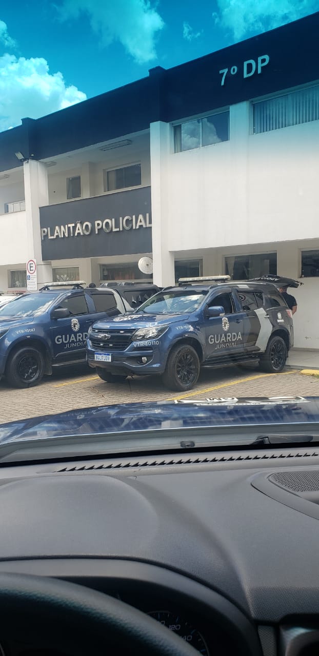 GMJ apreende quase 100 kg de drogas na Vila Hortolândia; dois foram presos