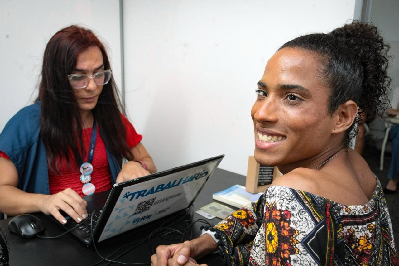 Secretaria de Trabalho e Renda promove primeiro curso de empreendedorismo exclusivo para a comunidade LGBTQIA+ - Prefeitura da Cidade do Rio de Janeiro
